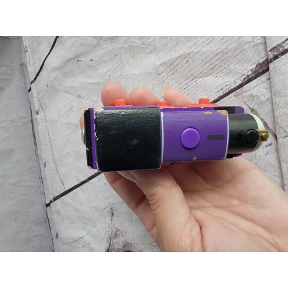 Thomas & Friends Wooden Railway Charlier Y4402 Train Tank Engine - Picture 6 of 6